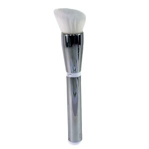 IT Cosmetics Brush #704 Heavenly Skin, Skin-Smoothing Complexion Brush No. 704